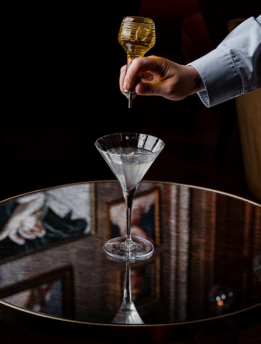 A surprising cocktail served for Father's Day at the restaurant Dans le Noir ?