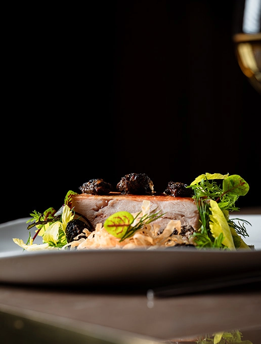 A refined dish served for a bachelor party at the restaurant Dans le Noir ?