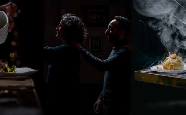 Image scindée avec un plat en sauce,  des personnes  en file indienne et une assiette avec de la fumée autour